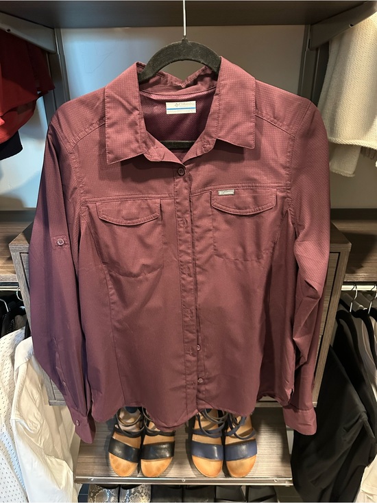 Columbia Tops - Columbia Women’s Sun Omni Shade Button-Down Shirt Deep Purple Size M